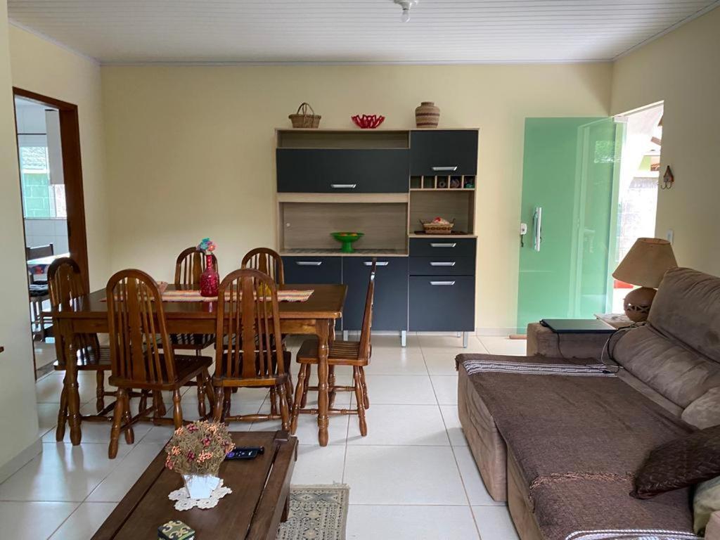 Lumiar Casa Solar Churrasqueira Com 3 Quartos Sendo Um Suite Arejada, Jardim A 700M Do Centro Екстер'єр фото